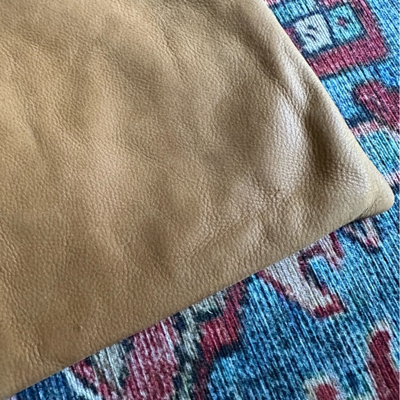 NWT Clare V Classic Camel Colored Leather Oversize Clutch - Picture 5 of 13